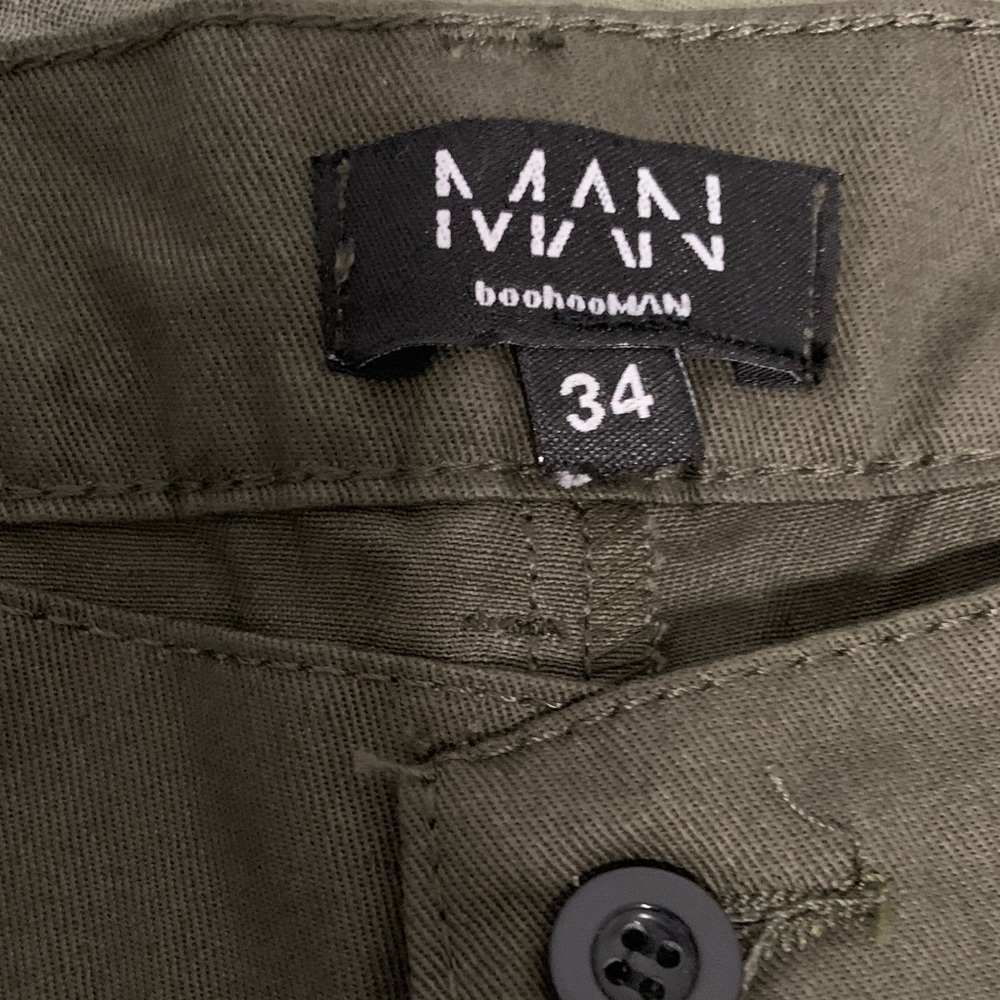 MAN Boohoo cargo pants